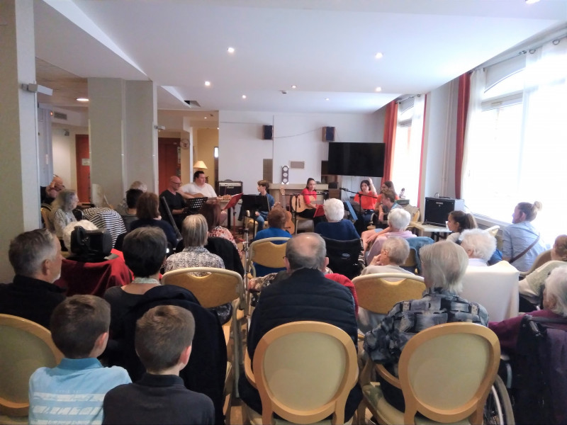 Spectacle "Guitares en herbe"