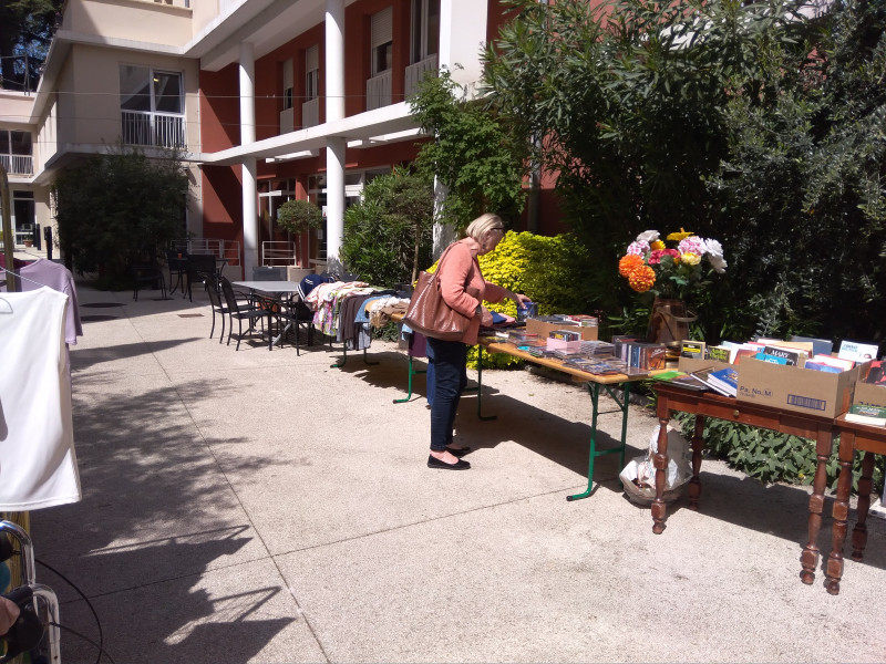 Vide dressing, bourse aux livres des Cèdres